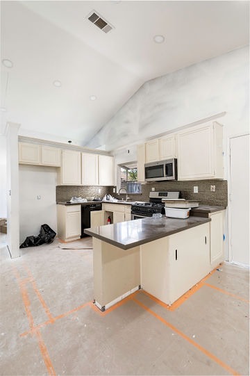 Kitchen remodel at Bauer Rd. Anaheim - view 14