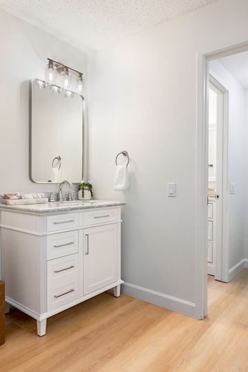 Kitchen remodel at Eastmont Irvine - view 6