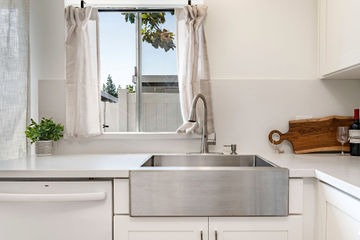 Kitchen remodel at Eastmont Irvine - view 9