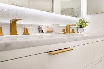 Gateshed Drive Huntington Beach Bathroom Remodel - Image 5