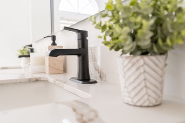 Gateshed Drive Huntington Beach Bathroom Remodel - Image 13