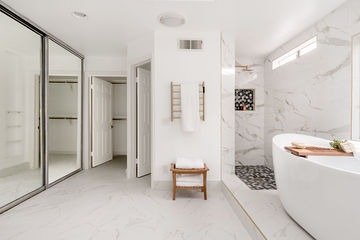 Gateshed Drive Huntington Beach Bathroom Remodel - Image 17