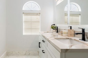 Gateshed Drive Huntington Beach Bathroom Remodel - Image 22