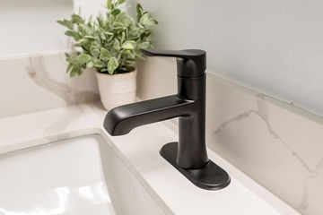 Gateshed Drive Huntington Beach Bathroom Remodel - Image 32