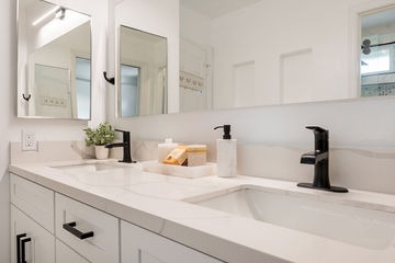 Gateshed Drive Huntington Beach Bathroom Remodel - Image 63