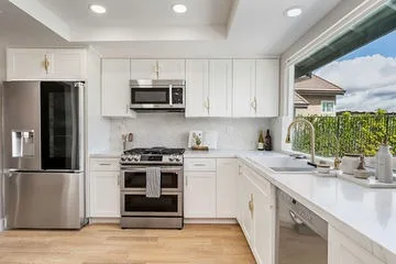 Kitchen remodel at Londerry Lane Anaheim - view 14