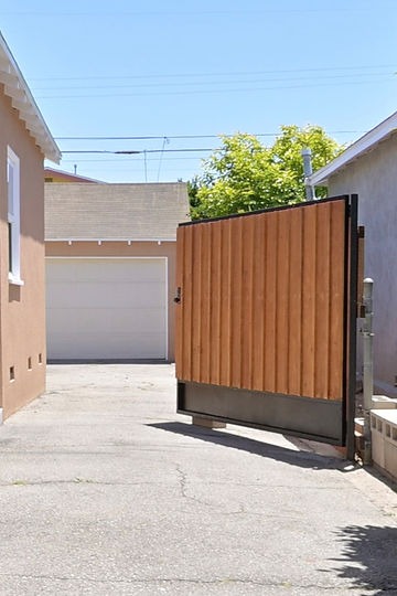 Los Angeles CA Full Remodel - Image 5