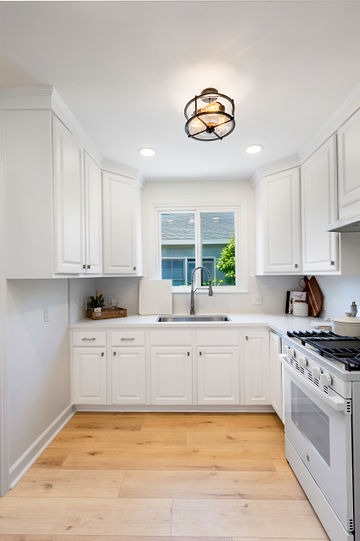 Los Angeles CA Full Remodel - Image 42