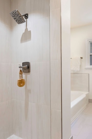 Los Angeles CA Full Remodel - Image 44