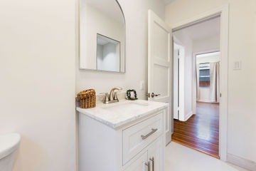 Los Angeles CA Full Remodel - Image 45