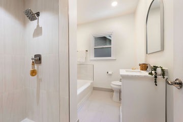 Los Angeles CA Full Remodel - Image 46