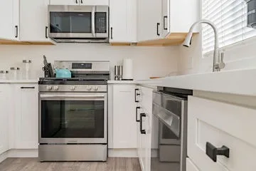 Kitchen remodel at Mulberry Drive Whittier - view 15