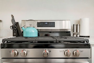 Kitchen remodel at Mulberry Drive Whittier - view 27