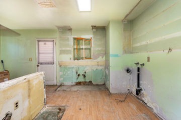 Pine St. Los Alamitos Full Remodel - Image 12