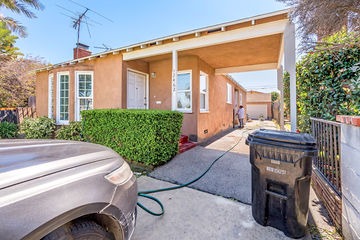Short Ave. Los Angeles Garage Conversion - Image 12