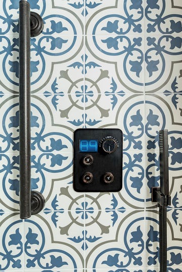 Sun Dial Dr. Tustin Bathroom Remodel - Image 17