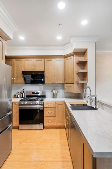 Kitchen remodel at Topaz Irvine - view 8