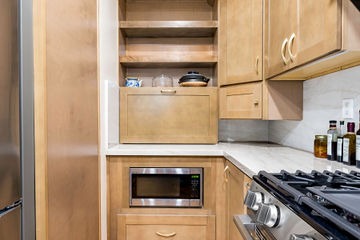 Kitchen remodel at Topaz Irvine - view 9