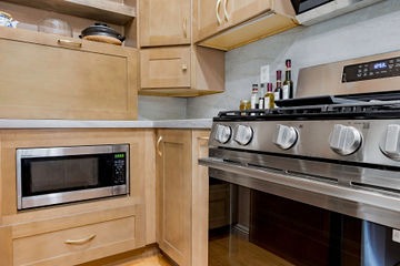 Kitchen remodel at Topaz Irvine - view 17