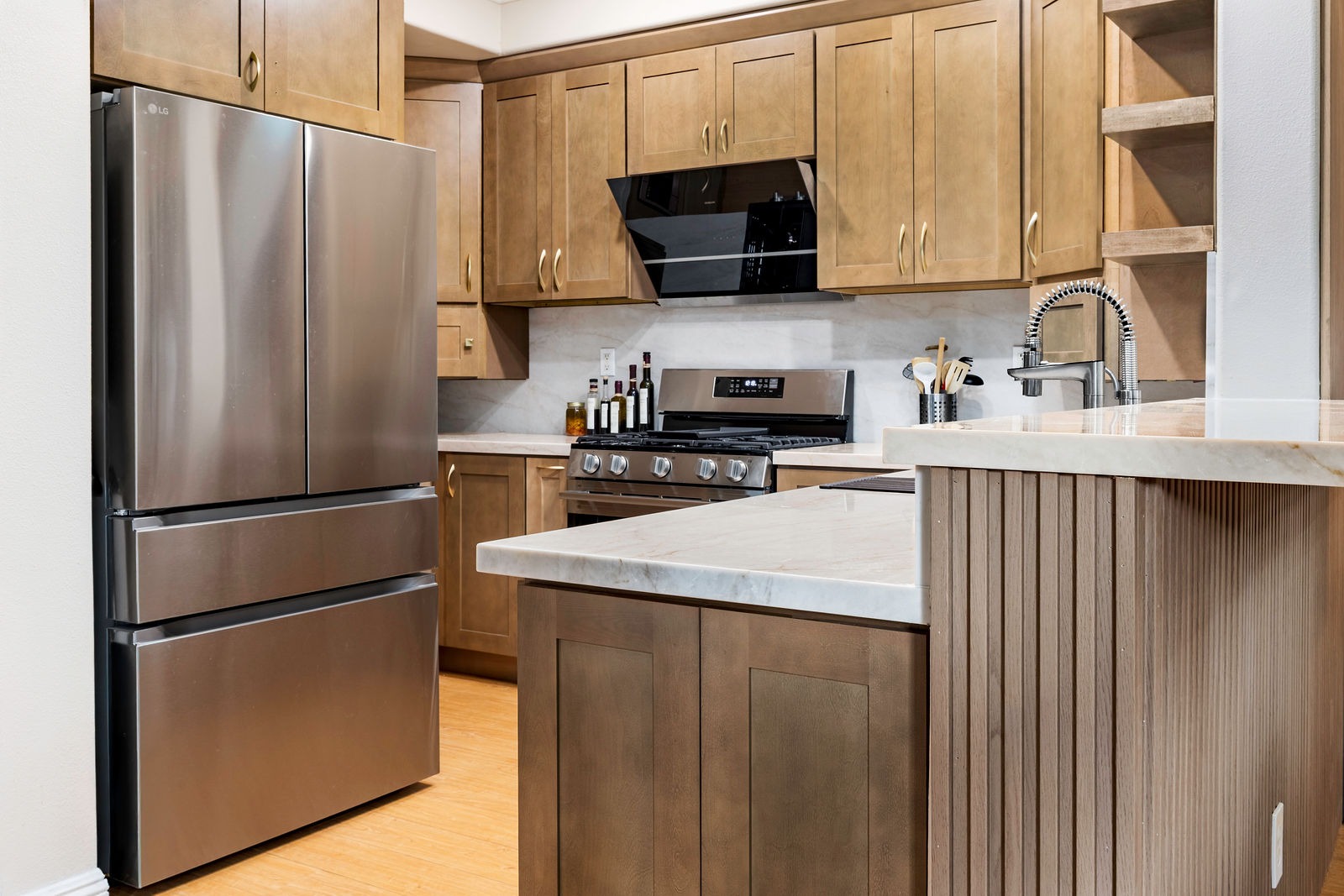 Kitchen remodel at Topaz Irvine - view 19